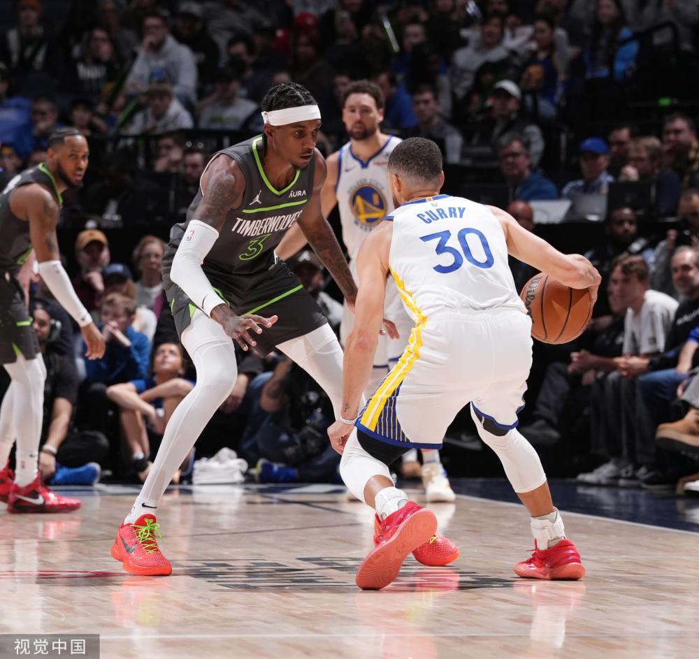 依然长盛不 依然长盛不