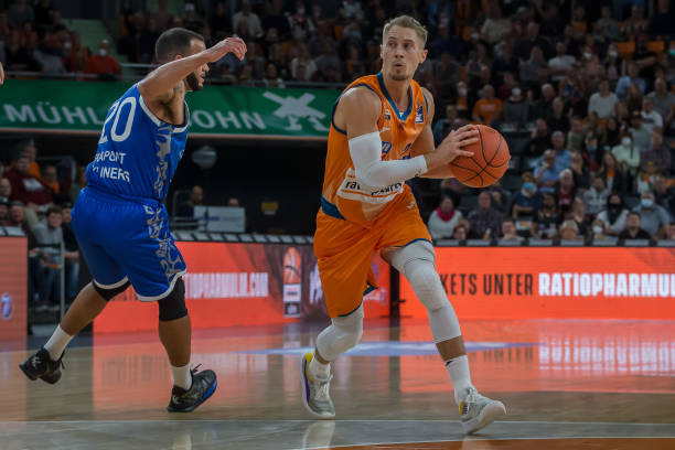 深刻理解 深刻理解